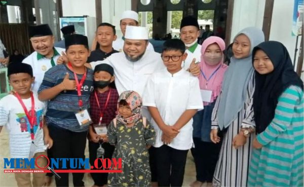 Wali Kota Bengkulu bersama Kepala BPKAD dan OPD Ikuti Pemberian Santunan Anak Yatim